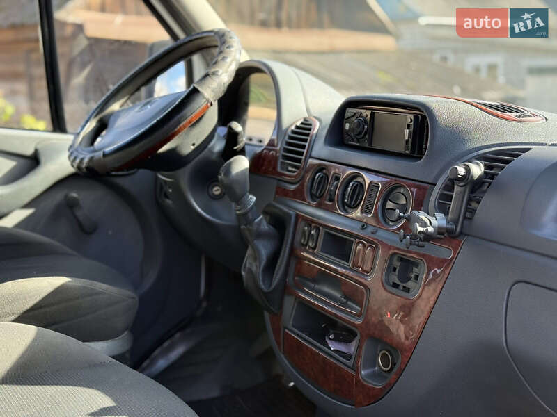 Минивэн Mercedes-Benz Sprinter 2005 в Звягеле фото 6 Минивэн Mercedes-Benz Sprinter 2005 в Звягеле