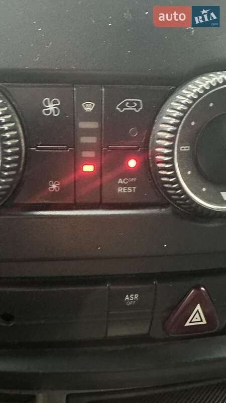 Вантажний фургон Mercedes-Benz Sprinter 2006 в Одесі