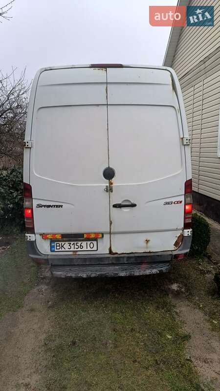 Вантажний фургон Mercedes-Benz Sprinter 2010 в Рівному