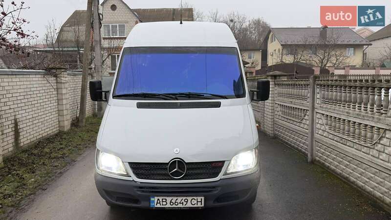 Mercedes-Benz Sprinter 2005