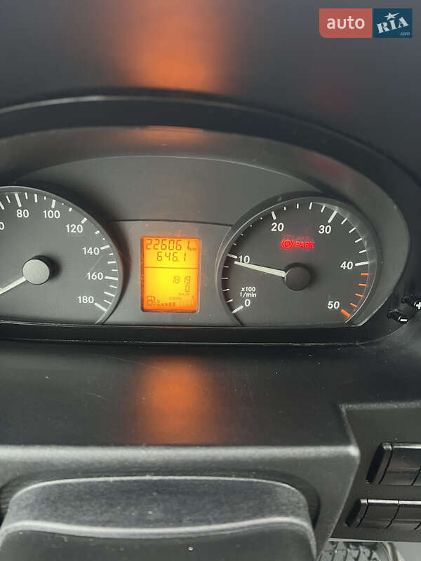 Вантажний фургон Mercedes-Benz Sprinter 2006 в Чернівцях