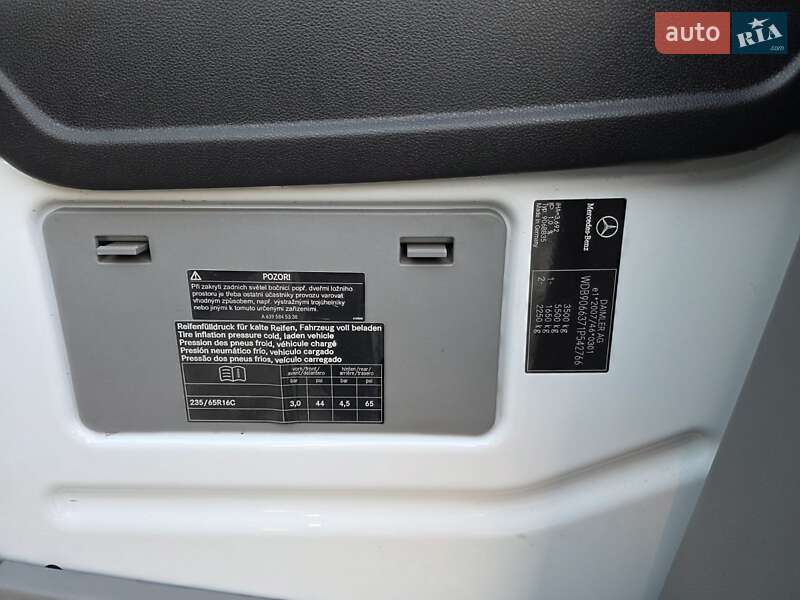 Грузовой фургон Mercedes-Benz Sprinter 2017 в Тячеве фото 22 Грузовой фургон Mercedes-Benz Sprinter 2017 в Тячеве