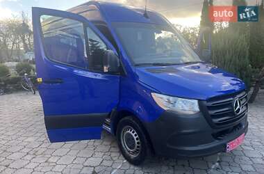 Минивэн Mercedes-Benz Sprinter 2021 в Шумске