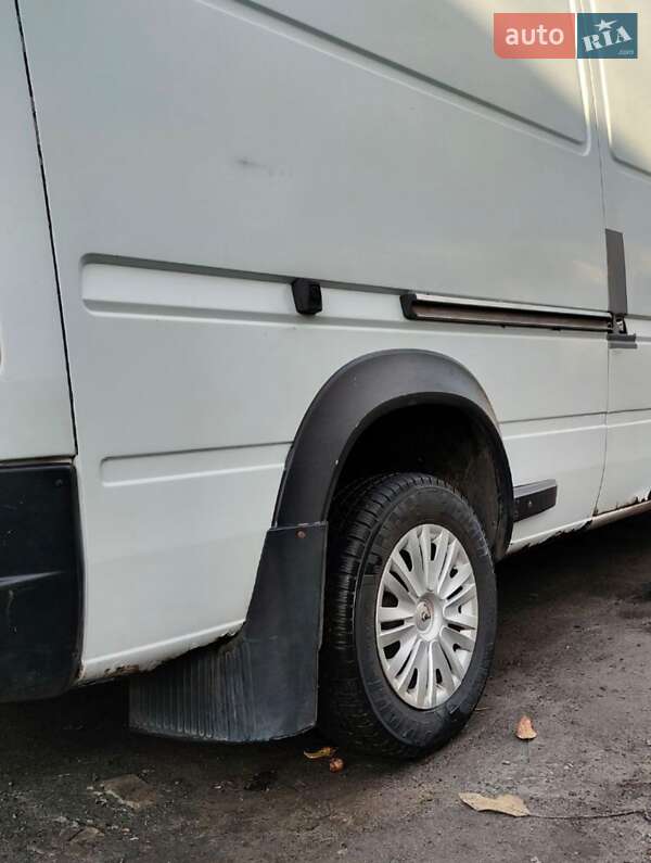Вантажний фургон Mercedes-Benz Sprinter 1998 в Бершаді