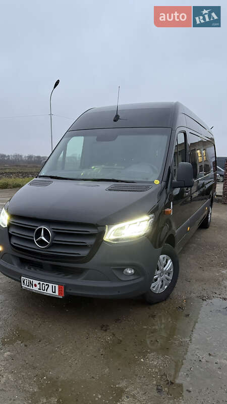 Вантажний фургон Mercedes-Benz Sprinter 2020 в Чернівцях фото Вантажний фургон Mercedes-Benz Sprinter 2020 в Чернівцях
