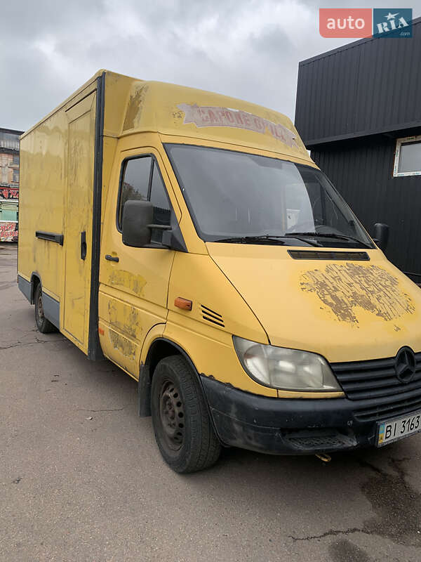 Mercedes-Benz Sprinter 2003