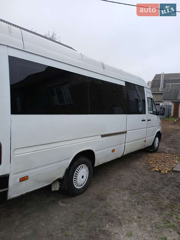 Туристический / Междугородний автобус Mercedes-Benz Sprinter 2001 в Киеве