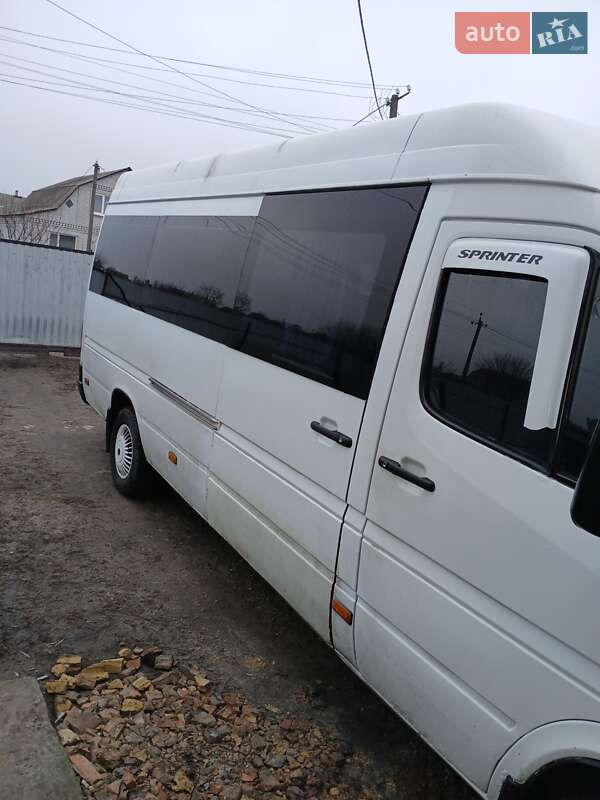 Туристический / Междугородний автобус Mercedes-Benz Sprinter 2001 в Киеве