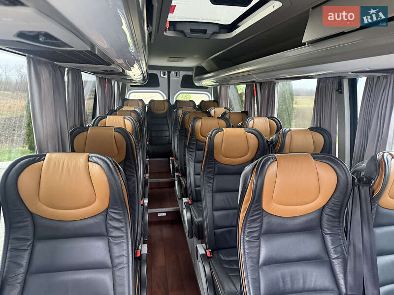 Туристичний / Міжміський автобус Mercedes-Benz Sprinter 2018 в Чернівцях