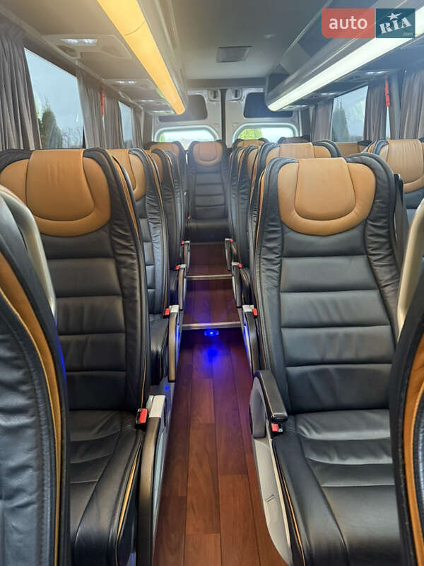Туристичний / Міжміський автобус Mercedes-Benz Sprinter 2018 в Чернівцях