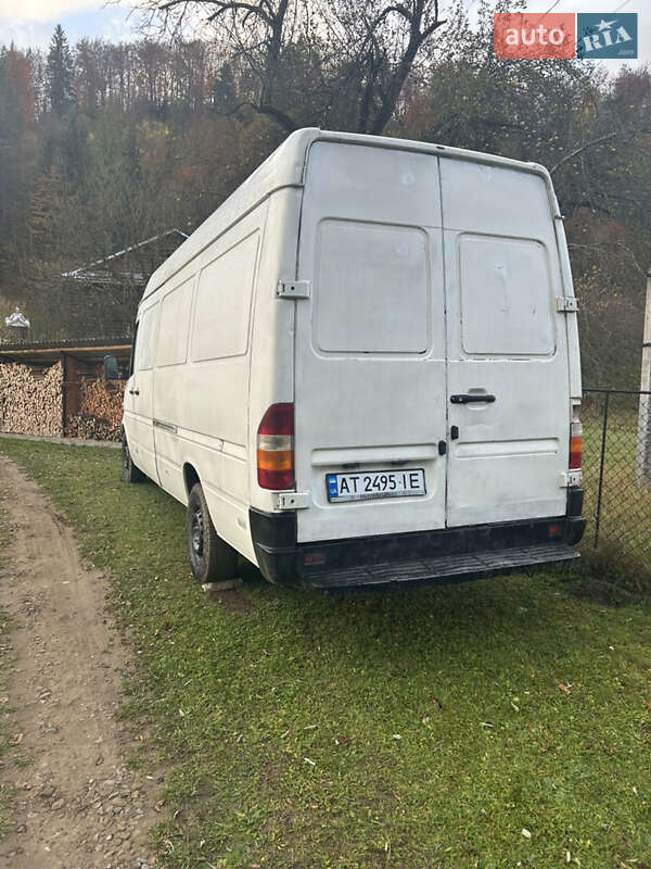 Другие грузовики Mercedes-Benz Sprinter 2000 в Косове