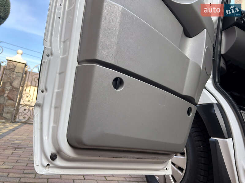 Грузовой фургон Mercedes-Benz Sprinter 2018 в Тячеве фото 36 Грузовой фургон Mercedes-Benz Sprinter 2018 в Тячеве