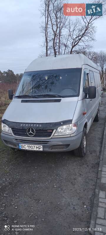 Mercedes-Benz Sprinter 2005