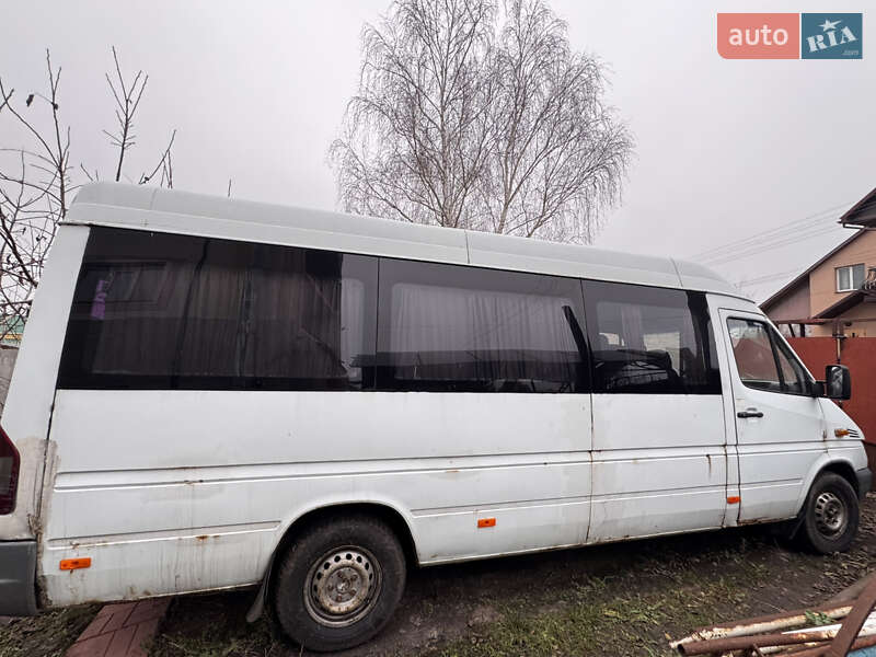 Mercedes-Benz Sprinter 2000 Mercedes-Benz Sprinter 2000