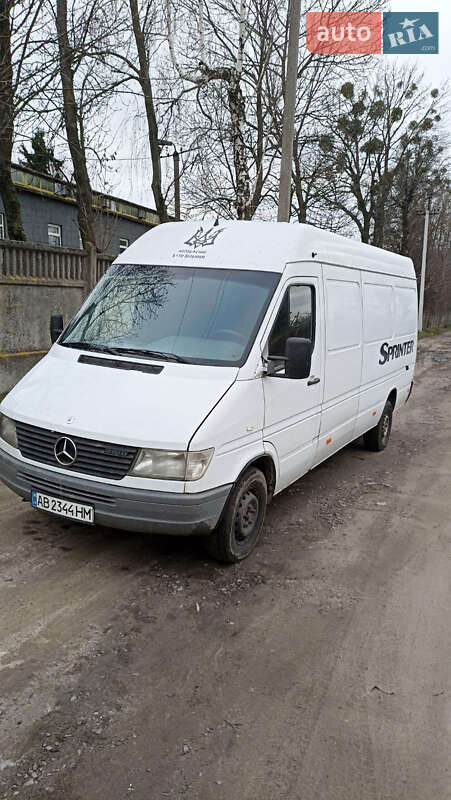 Грузовой фургон Mercedes-Benz Sprinter 1999 в Виннице