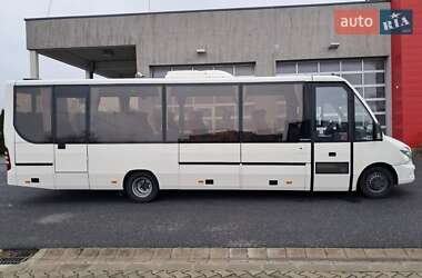 Туристический / Междугородний автобус Mercedes-Benz Sprinter 2016 в Ровно