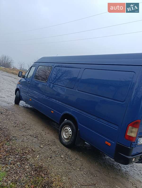 Микроавтобус Mercedes-Benz Sprinter 2002 в Старом Самборе фото 3 Микроавтобус Mercedes-Benz Sprinter 2002 в Старом Самборе