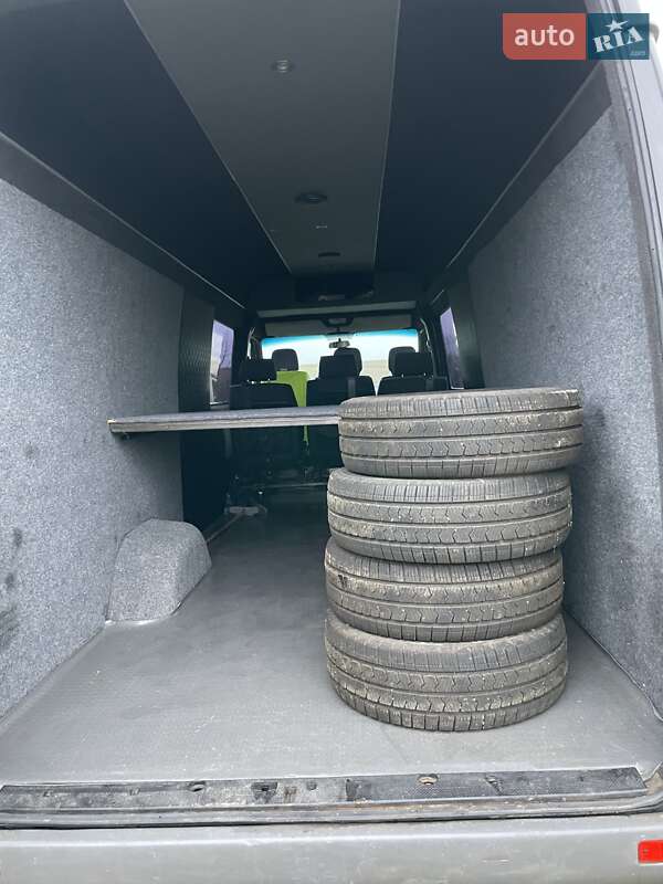 Микроавтобус Mercedes-Benz Sprinter 2004 в Костополе фото 12 Микроавтобус Mercedes-Benz Sprinter 2004 в Костополе