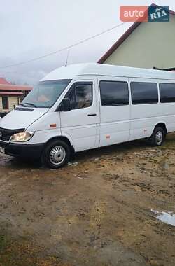 Микроавтобус грузовой (до 3,5т) Mercedes-Benz Sprinter 2003 в Добромиле