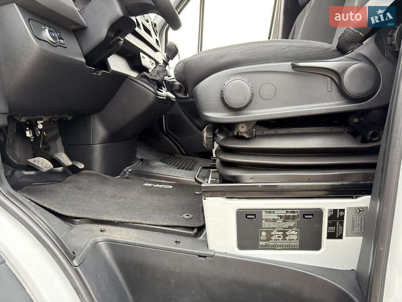 Вантажний фургон Mercedes-Benz Sprinter 2020 в Долині