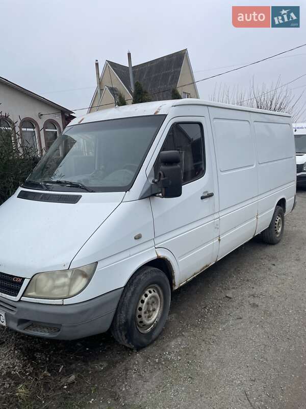 Mercedes-Benz Sprinter 2004 Mercedes-Benz Sprinter 2004