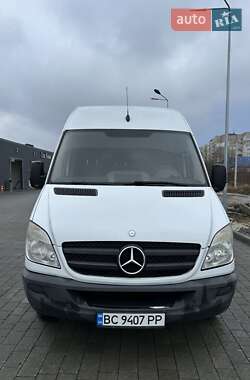 Грузовой фургон Mercedes-Benz Sprinter 2011 в Львове