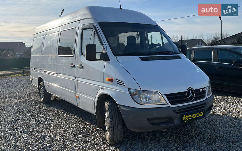 Mercedes-Benz Sprinter 2006