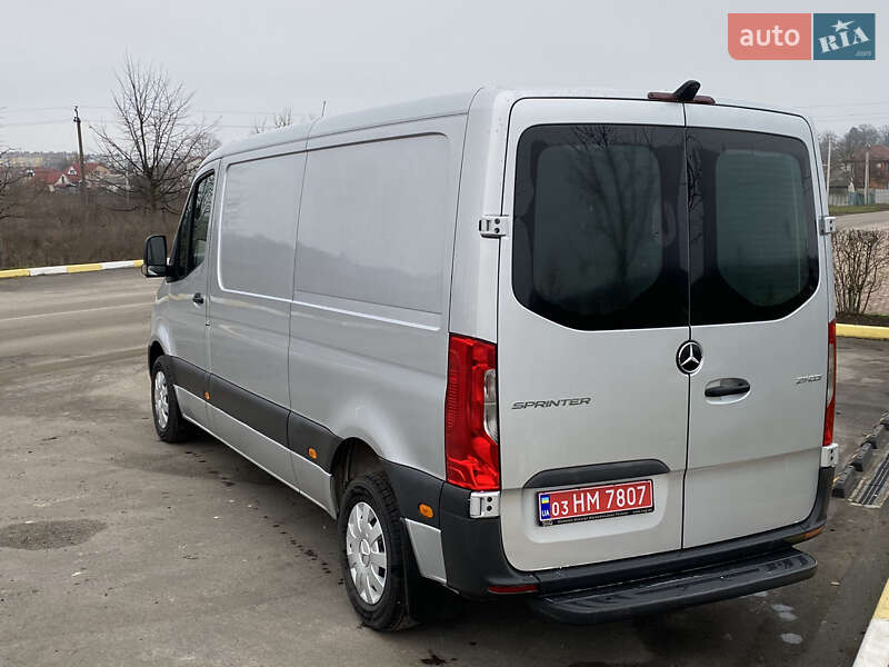 Вантажний фургон Mercedes-Benz Sprinter 2020 в Ірпені