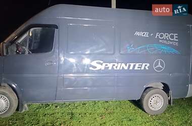 Вантажний фургон Mercedes-Benz Sprinter 2005 в Чернівцях