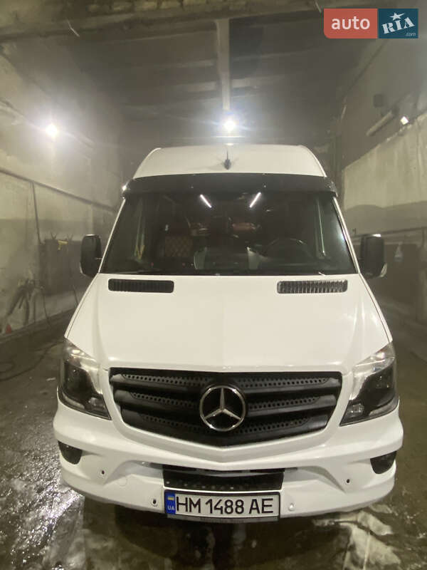 Mercedes-Benz Sprinter 2013
