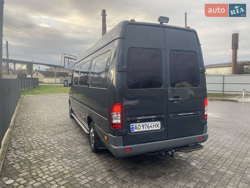 Mercedes-Benz Sprinter 2005 Mercedes-Benz Sprinter 2005