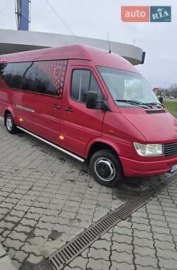 Міський автобус Mercedes-Benz Sprinter 2000 в Вінниці
