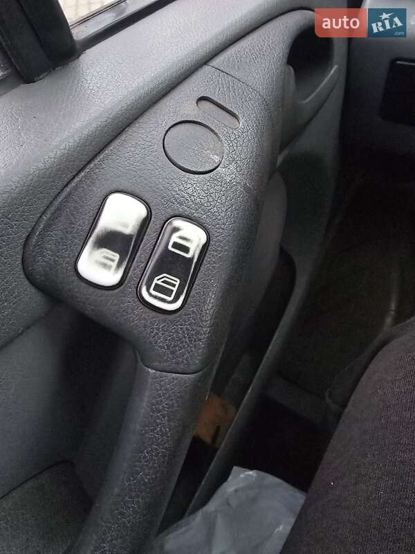 Міський автобус Mercedes-Benz Sprinter 2000 в Вінниці фото 17 Міський автобус Mercedes-Benz Sprinter 2000 в Вінниці