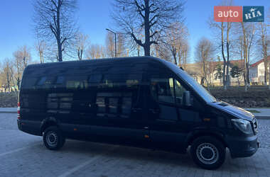 Микроавтобус Mercedes-Benz Sprinter 2017 в Сваляве