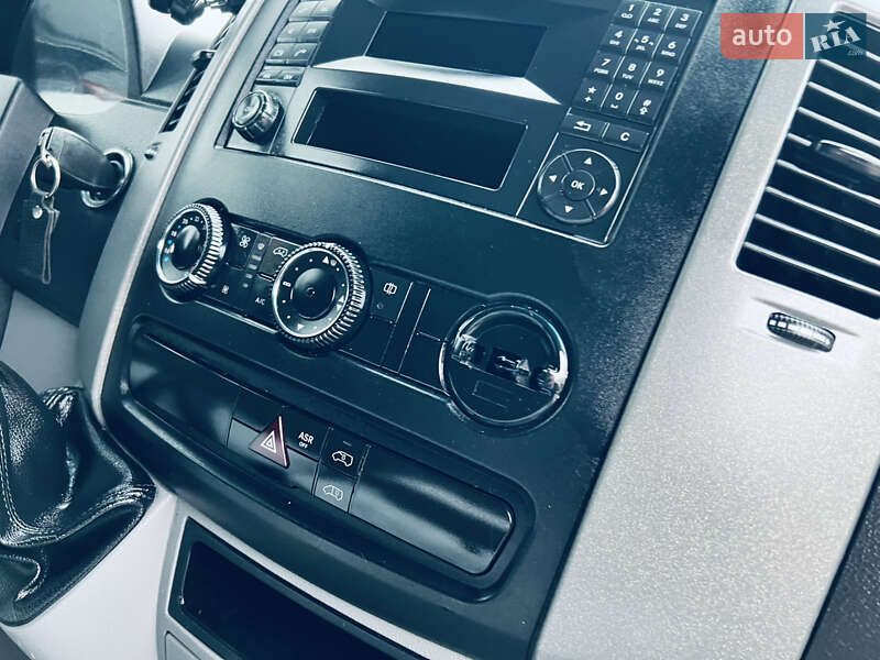 Вантажний фургон Mercedes-Benz Sprinter 2016 в Тячеві