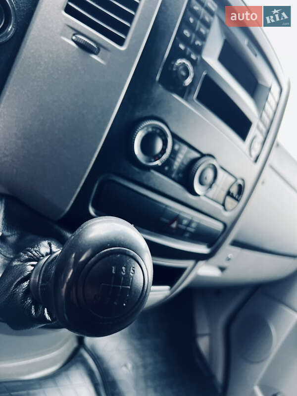 Вантажний фургон Mercedes-Benz Sprinter 2016 в Тячеві