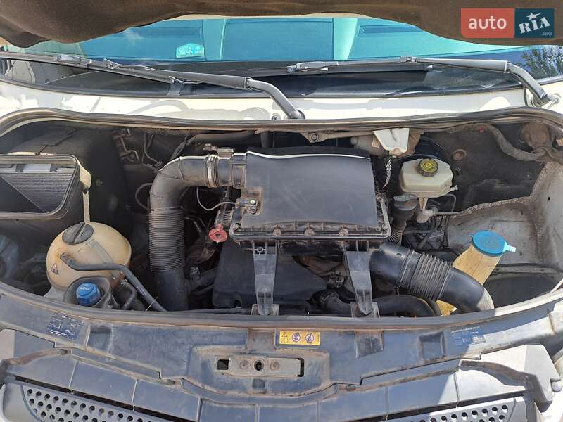 Вантажний фургон Mercedes-Benz Sprinter 2015 в Сумах