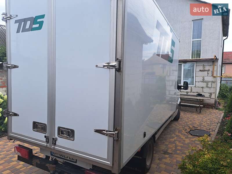 Вантажний фургон Mercedes-Benz Sprinter 2015 в Сумах