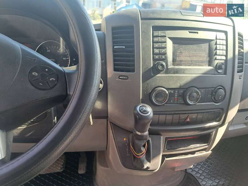 Вантажний фургон Mercedes-Benz Sprinter 2015 в Сумах
