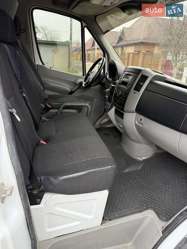 Вантажний фургон Mercedes-Benz Sprinter 2013 в Ізмаїлі фото 13 Вантажний фургон Mercedes-Benz Sprinter 2013 в Ізмаїлі