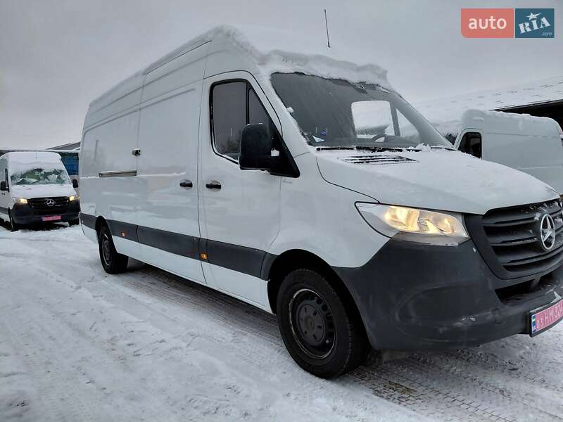 Вантажний фургон Mercedes-Benz Sprinter 2021 в Івано-Франківську