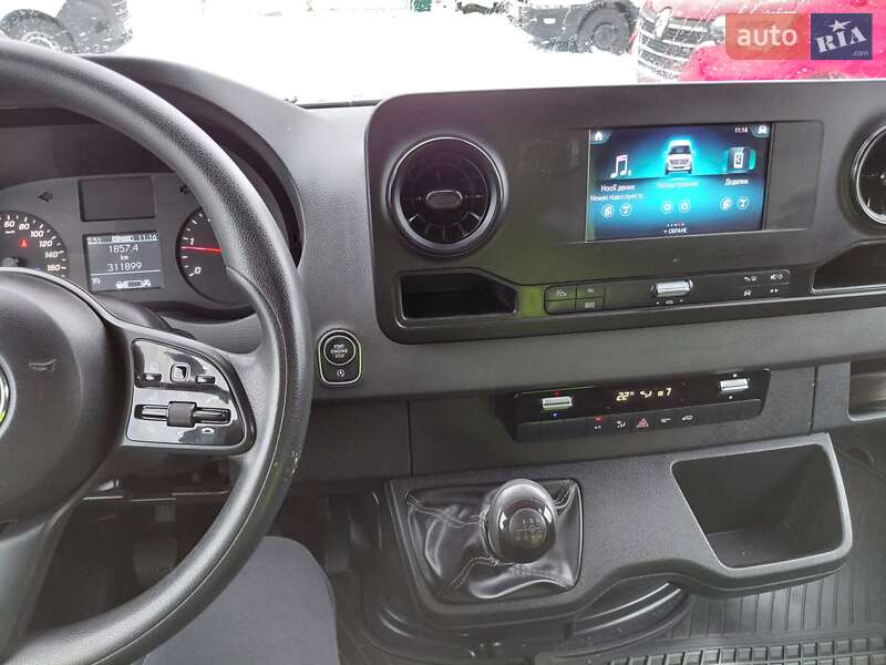 Вантажний фургон Mercedes-Benz Sprinter 2021 в Івано-Франківську