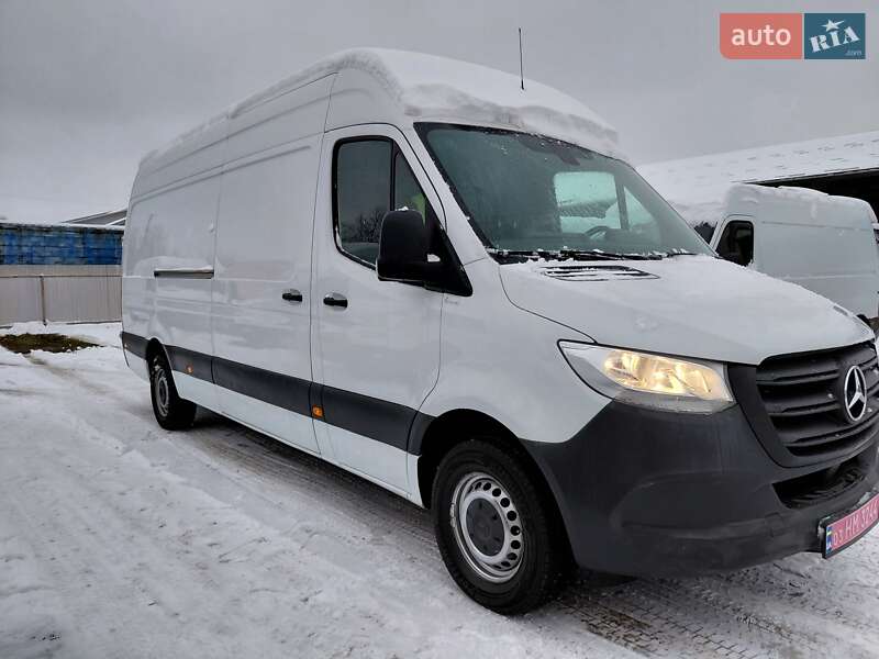 Вантажний фургон Mercedes-Benz Sprinter 2021 в Івано-Франківську