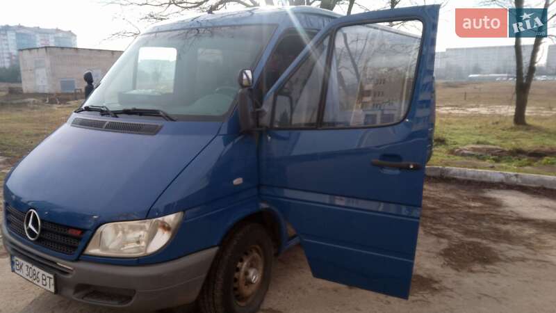 Мікроавтобус Mercedes-Benz Sprinter 2006 в Вараші фото 4 Мікроавтобус Mercedes-Benz Sprinter 2006 в Вараші