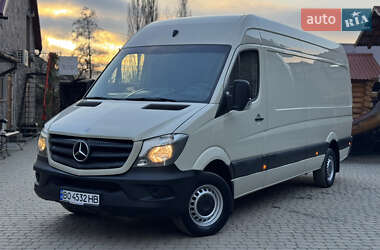 Вантажний фургон Mercedes-Benz Sprinter 2015 в Іршаві