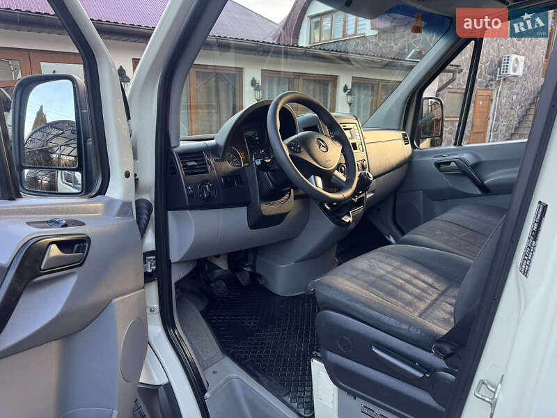 Грузовой фургон Mercedes-Benz Sprinter 2015 в Иршаве