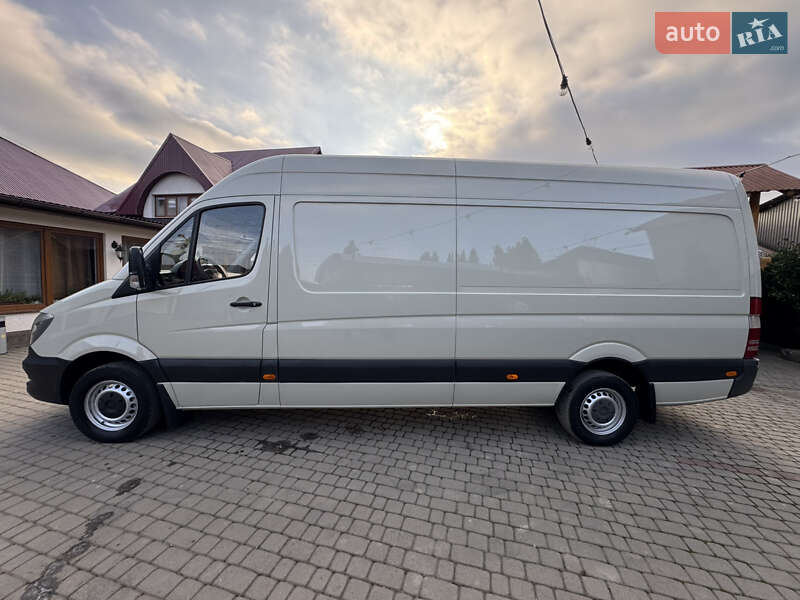 Грузовой фургон Mercedes-Benz Sprinter 2015 в Иршаве