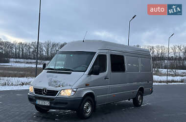 Вантажний фургон Mercedes-Benz Sprinter 2004 в Чернівцях