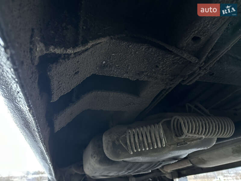 Вантажний фургон Mercedes-Benz Sprinter 2004 в Чернівцях