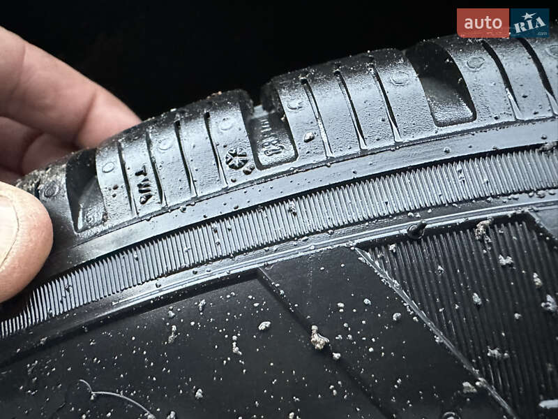 Вантажний фургон Mercedes-Benz Sprinter 2004 в Чернівцях